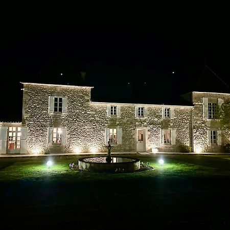 Chateau De Lafont Suites Saint-Vivien  エクステリア 写真