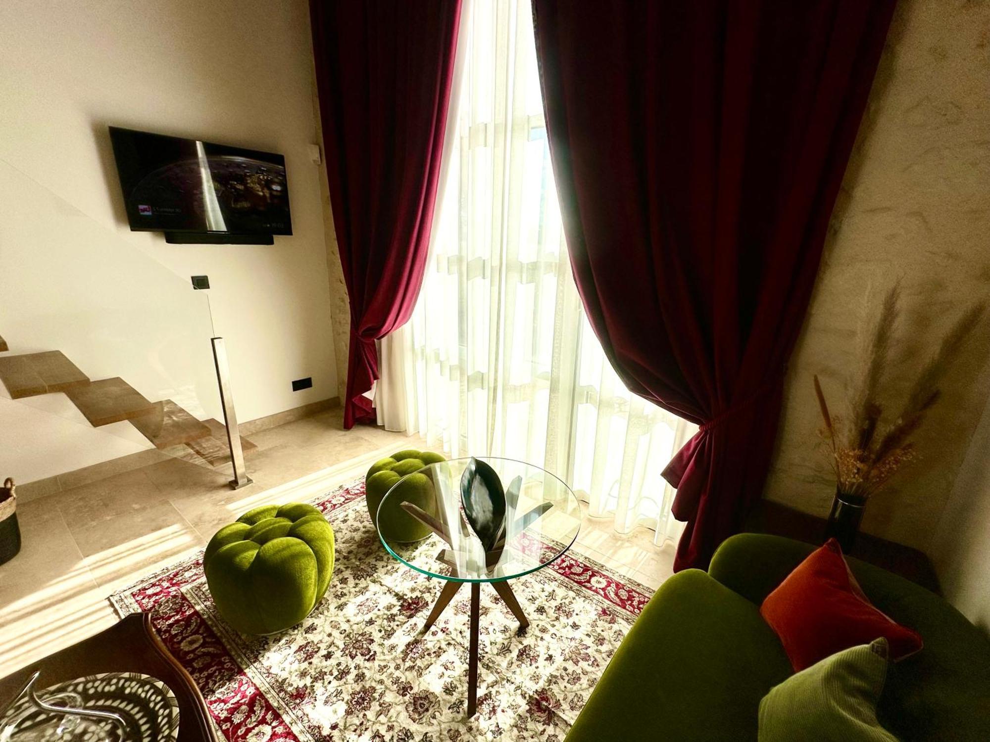 Chateau De Lafont Suites Saint-Vivien  エクステリア 写真