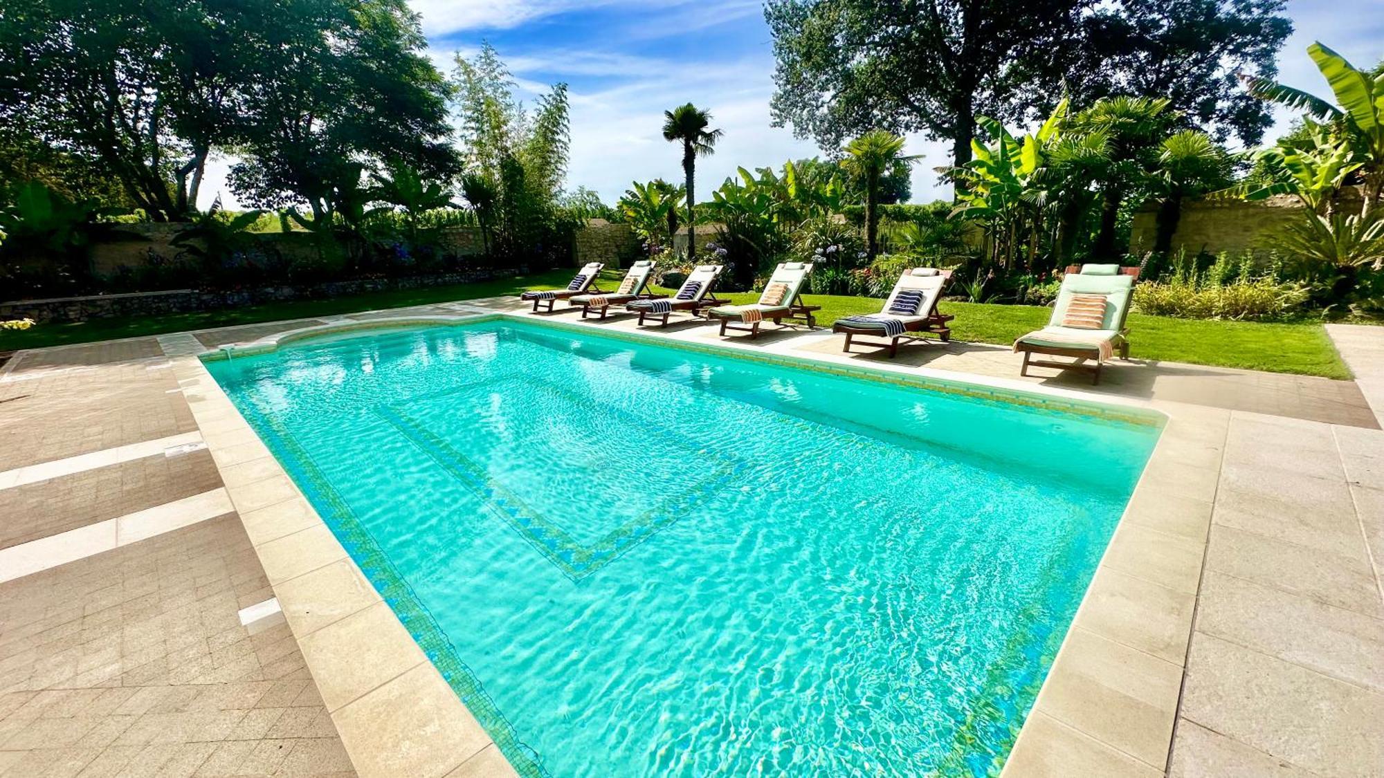 Chateau De Lafont Suites Saint-Vivien  エクステリア 写真