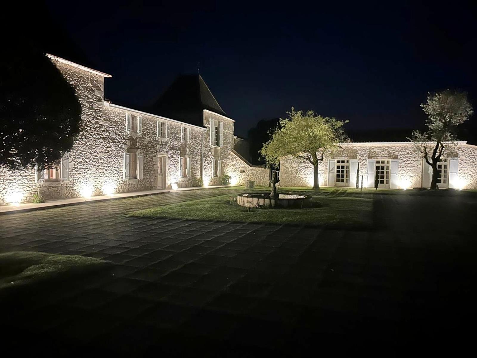 Chateau De Lafont Suites Saint-Vivien  エクステリア 写真